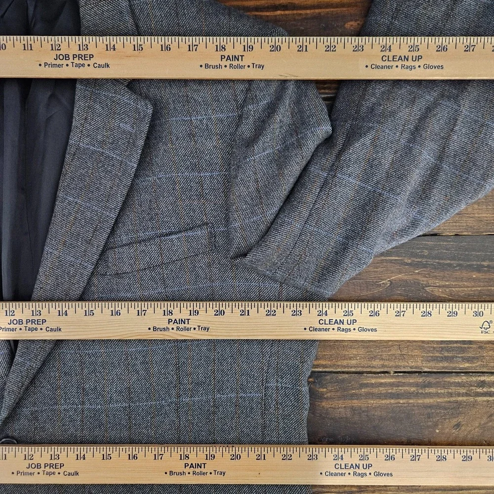 JOS A BANK Men's Sport Coat Blazer Two Button Gray Flannel Plaid Wool 46R